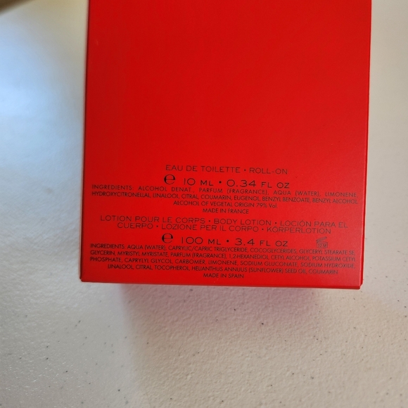 Nina By Nina Ricci Eau De Toilette Lotion .34 Fl Oz Roll On Gift Set New In Box - Picture 4 of 5